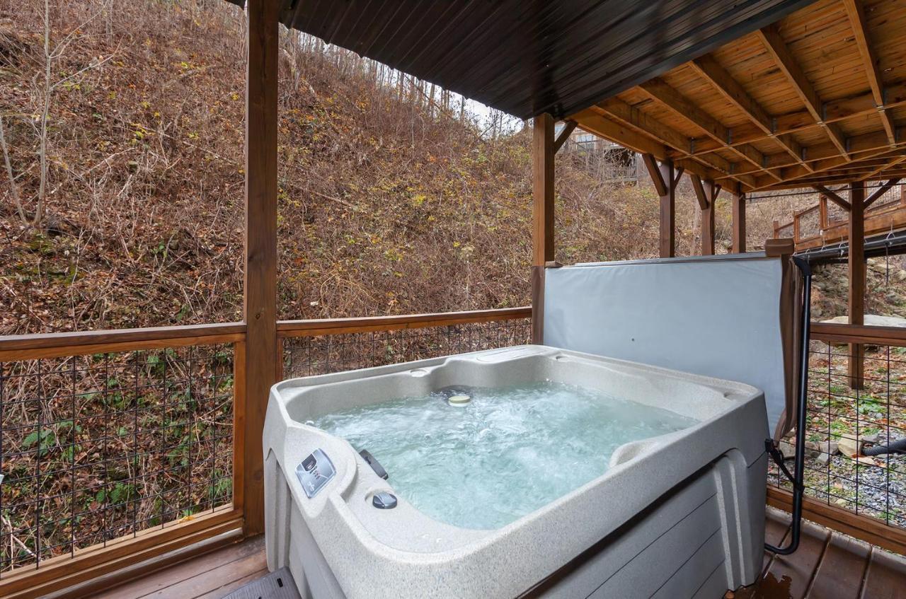 Night Owl Cabin Vila Gatlinburg Exterior foto